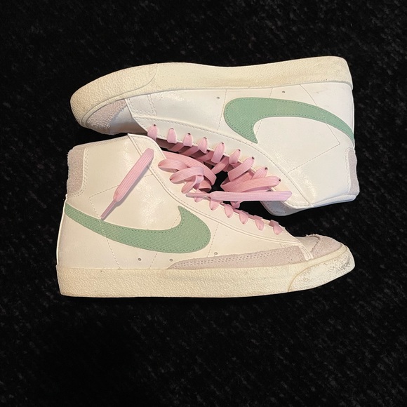 Nike Other - Nike Blazer Mid 77’ PRM Men’s Size 7.5 US